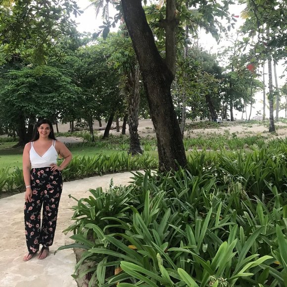 Meet your Posher, Sarah - Picture 1 of 1